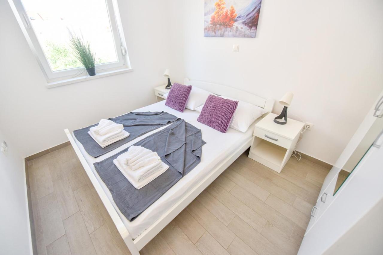 Apartments Yoko Novalja Dış mekan fotoğraf